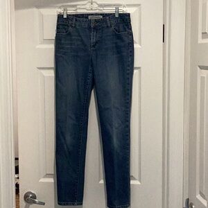 Women’s Chico’s platinum denim in a OO regular in excellent used condition